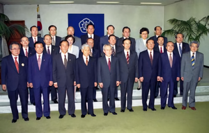 이회창 내각 출범 사진.png