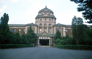 만주 대률판의원 전경.png