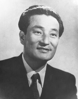 황철 프로필.jpeg