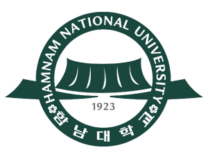 플로라 함남대학교 교표.png