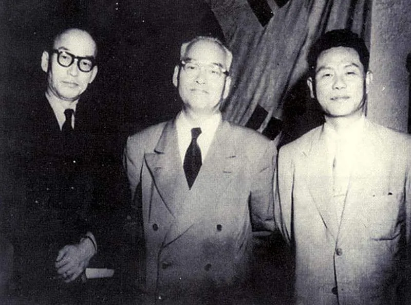 파일:조봉암 내각 출범 기념 사진.webp