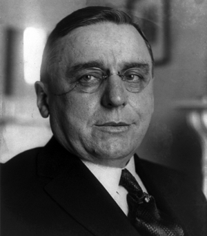 안톤 세르맥 프로필.png