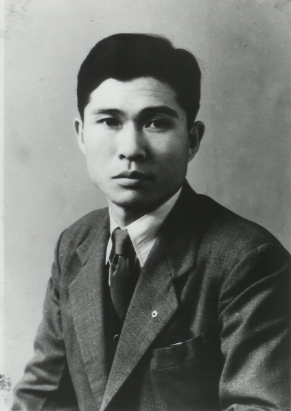 파일:김대중 프로필2.png