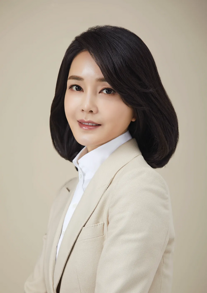 파일:김건희 프로필.webp