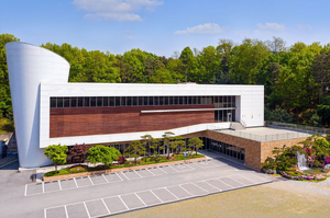 플로라 새별중앙교회 전경.png