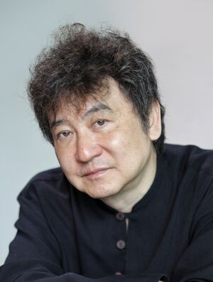 김진명 프로필.jpg