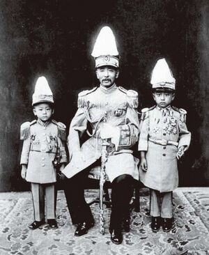 장쭤린과 두 아들.jpg