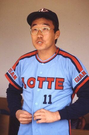 최동원 프로필.jpg