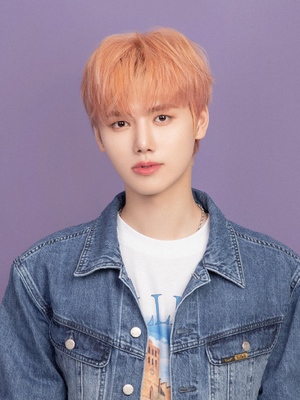 플로라 이서우 프로필.png