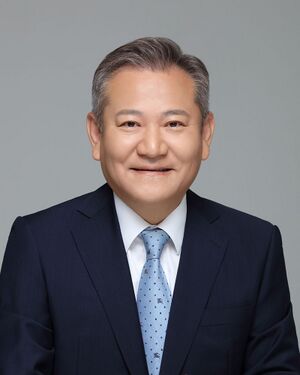 이상민 각료 프로필 (한나라).jpg