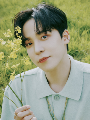 플로라 LACTEA 재윤 프로필.png