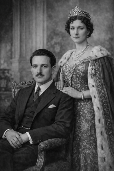 파일:올리비안 제5대 국왕.png