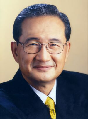 홍재형 프로필 (90년 체제).jpg