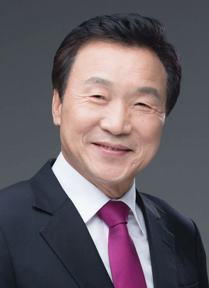 손학규 프로필.png