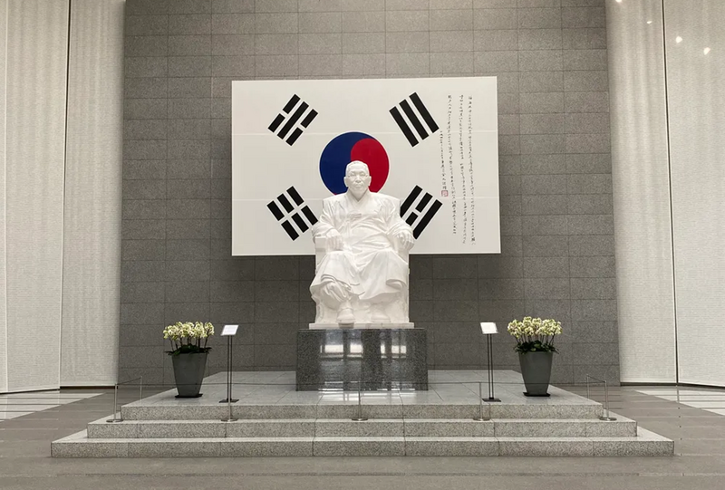 파일:국부기념관 중앙홀.png