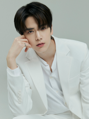 플로라 LACTEA 지우 프로필.png