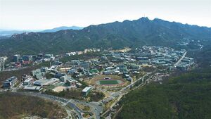 수학원대학 전경 (한나라).jpg