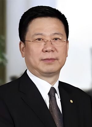 왕빈 프로필.jpg