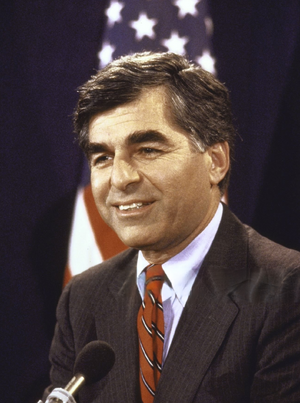 마이클 두카키스 프로필.png