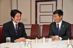 아베 상가이.jpg