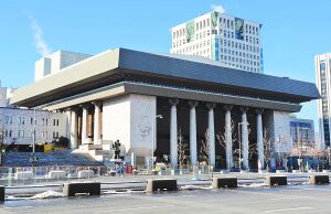 당신들의 조선 7.7 문화회관.jpg