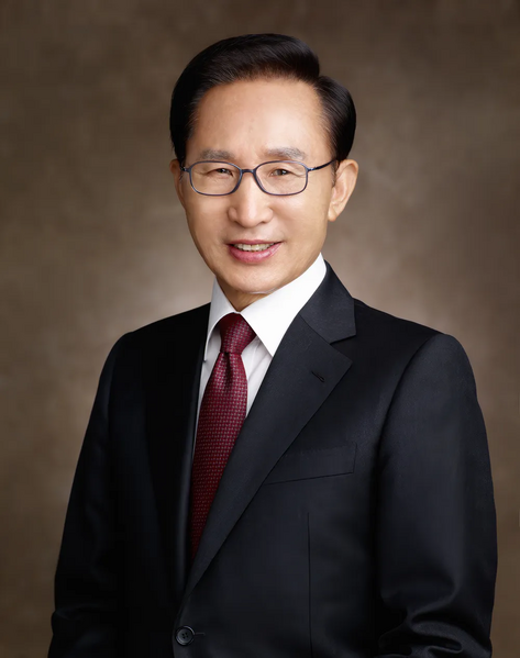파일:이명박 프로필.png