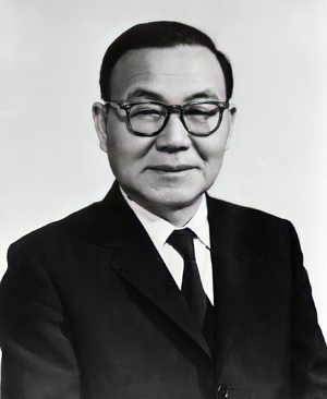 윤보선 프로필.png