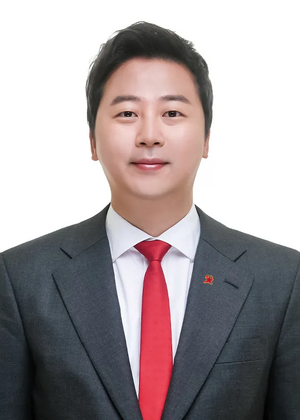 오도루프 장예찬 프로필.png